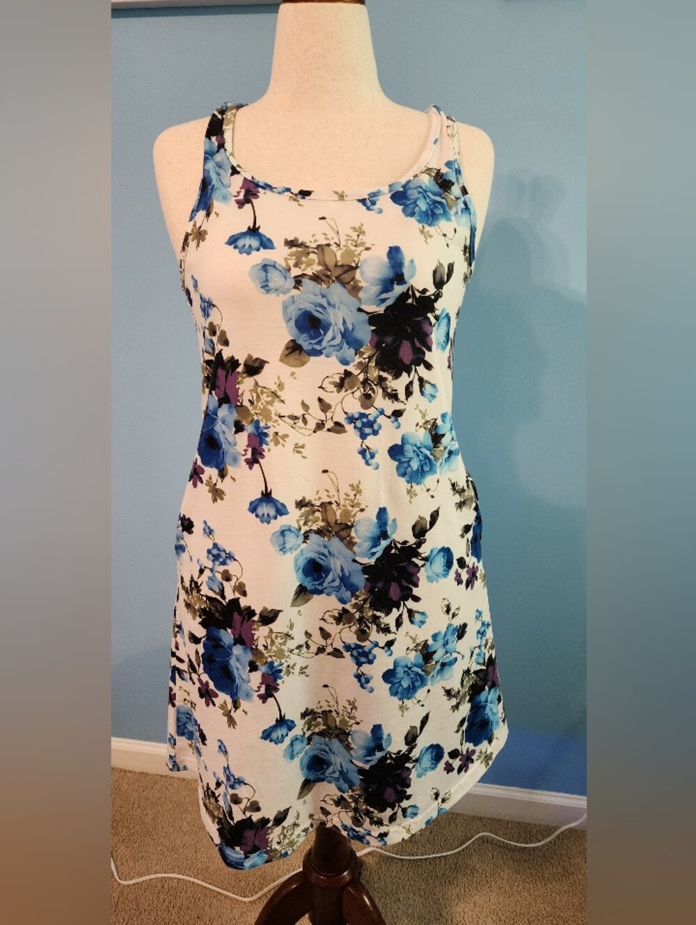 Blue Floral Sleeveless Sundress - White/Blue